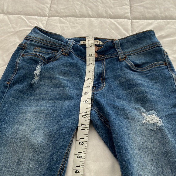 Encore skinny juniors women’s mid rise jeans Size 5 - Picture 4 of 10